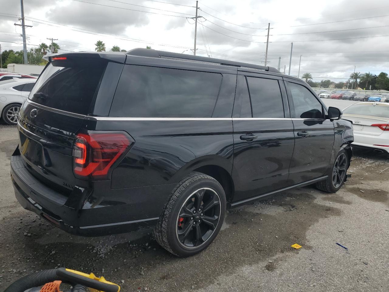 2022 FORD Expedition