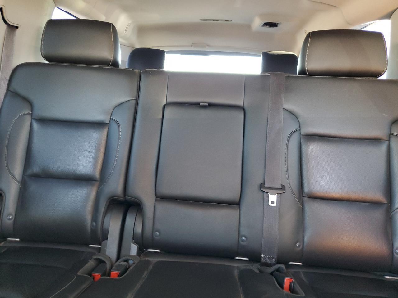 2015 CHEVROLET Suburban
