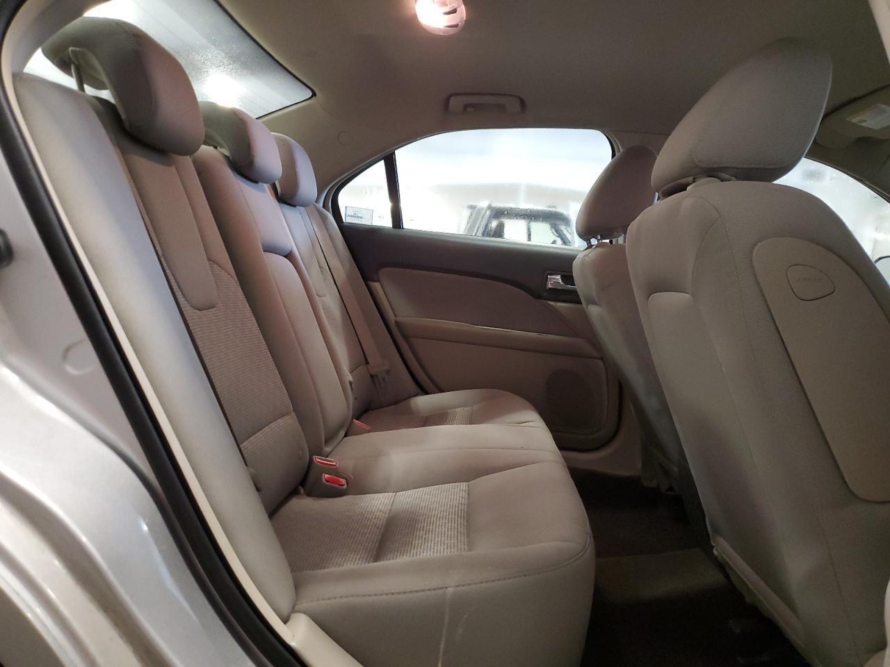 2010 FORD FUSION