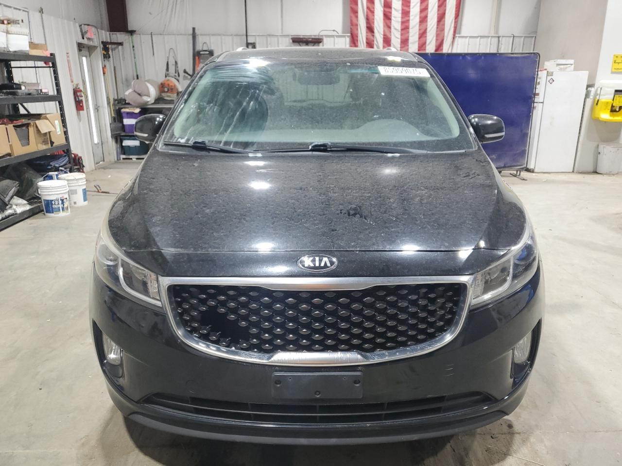 2015 KIA SEDONA