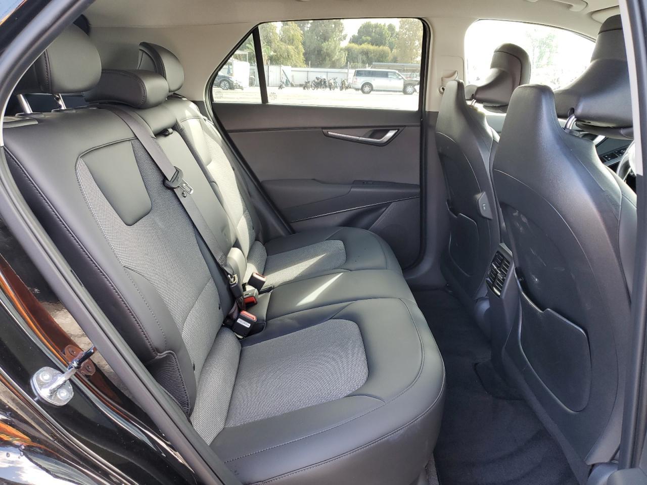2025 KIA Niro