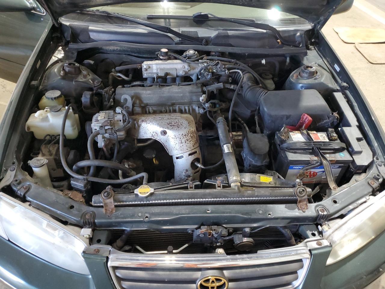 2001 TOYOTA CAMRY