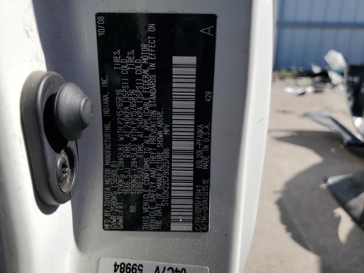 2009 TOYOTA SIENNA