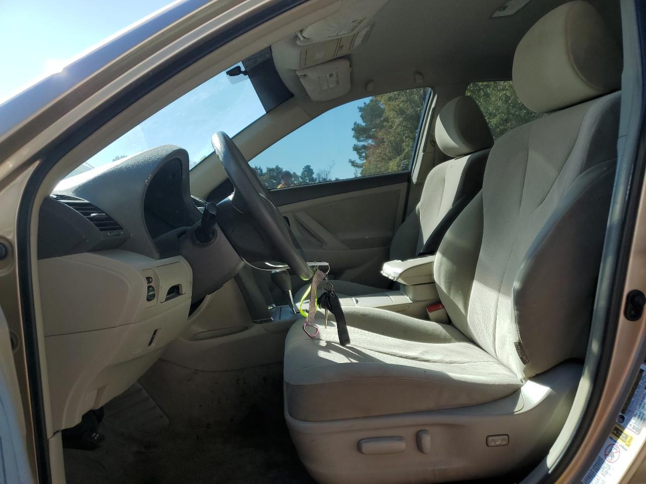 2010 TOYOTA CAMRY