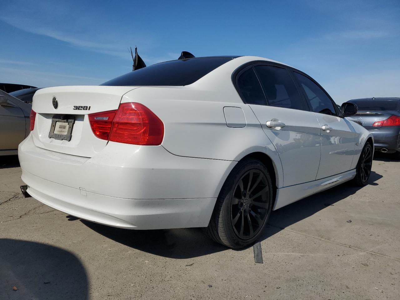 2011 BMW 3 SERIES