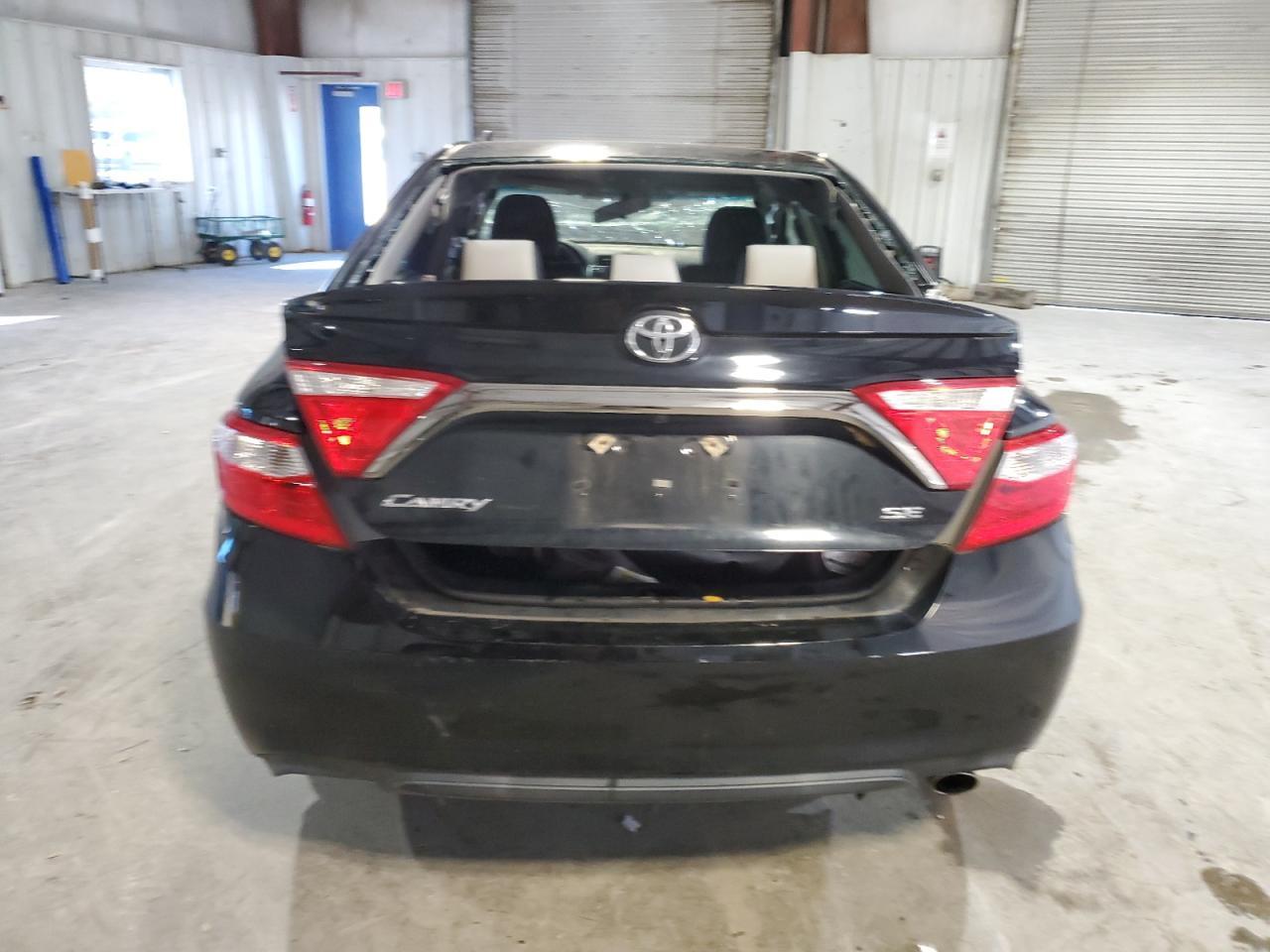 2015 TOYOTA CAMRY