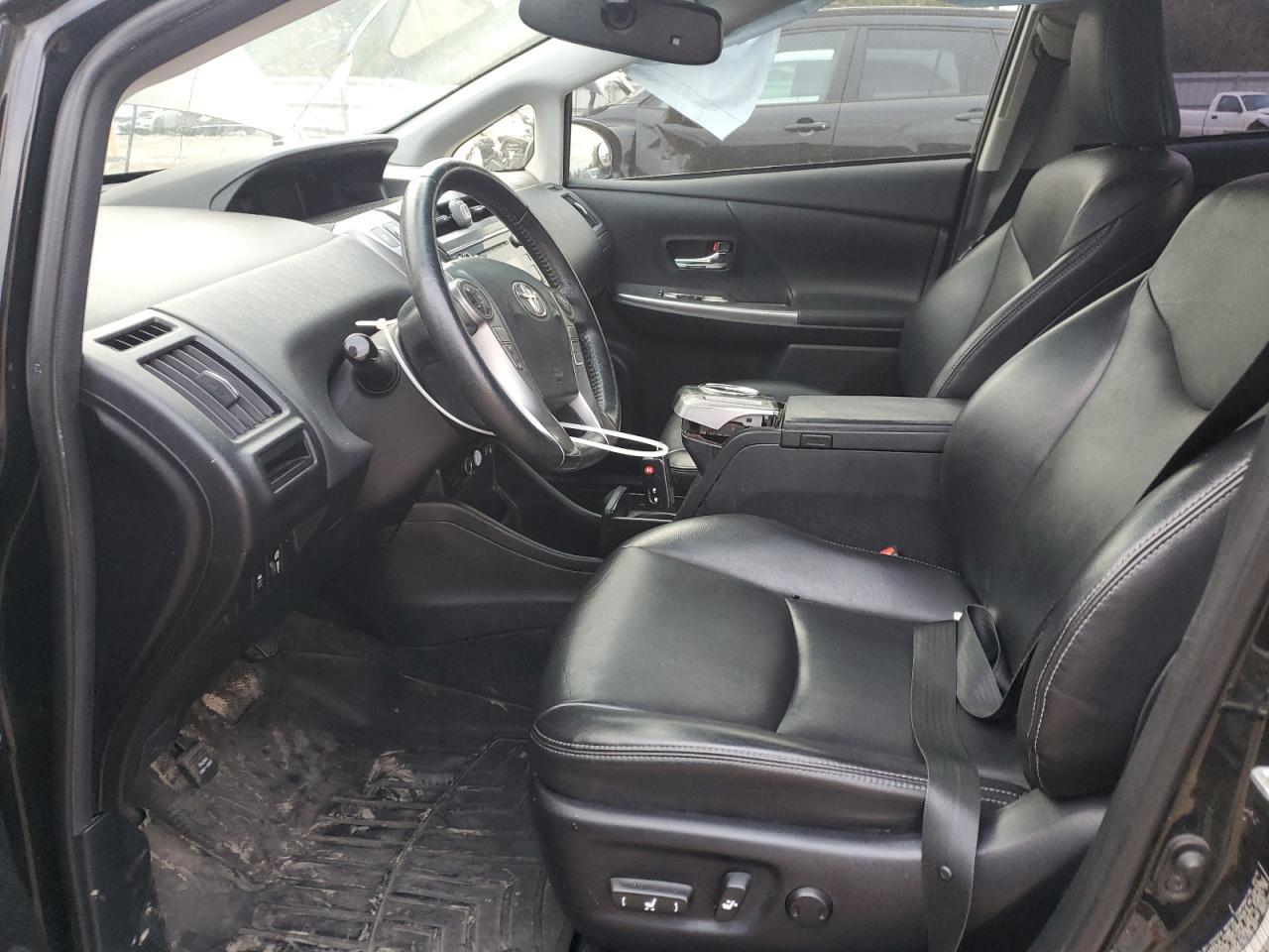 2016 TOYOTA PRIUS V