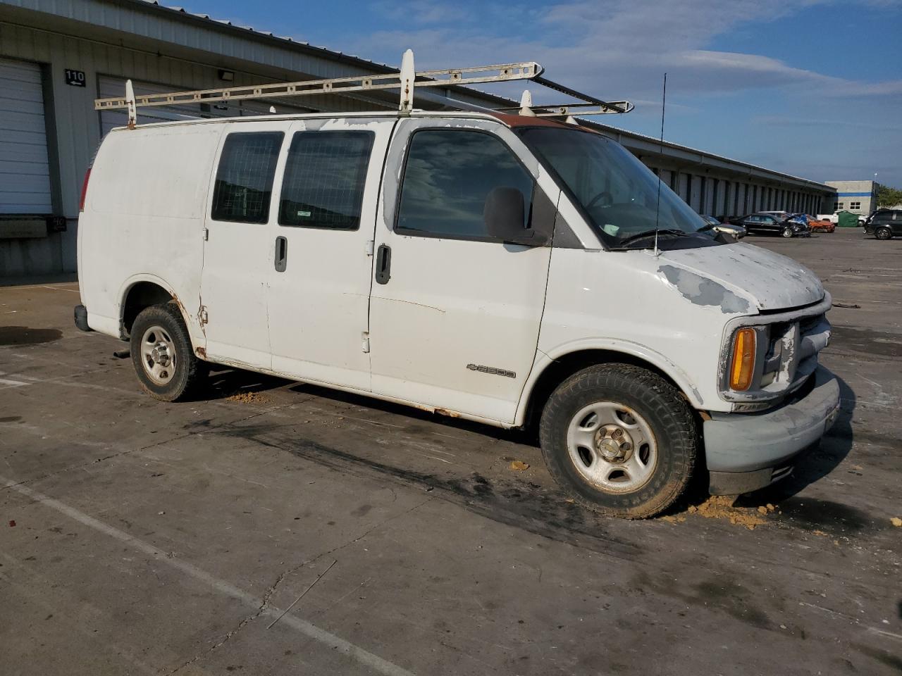 2000 CHEVROLET EXPRESS 2500