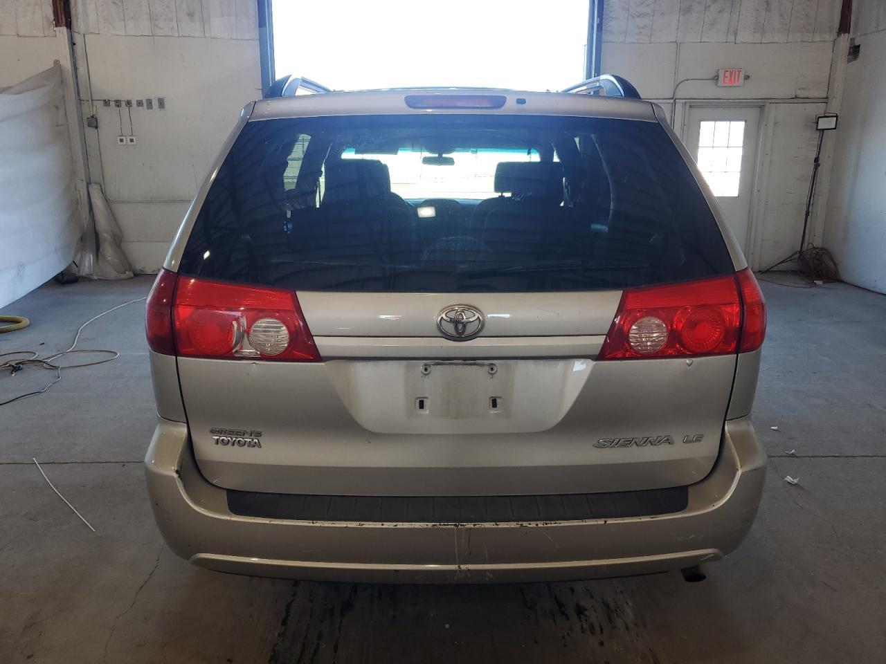 2008 TOYOTA SIENNA