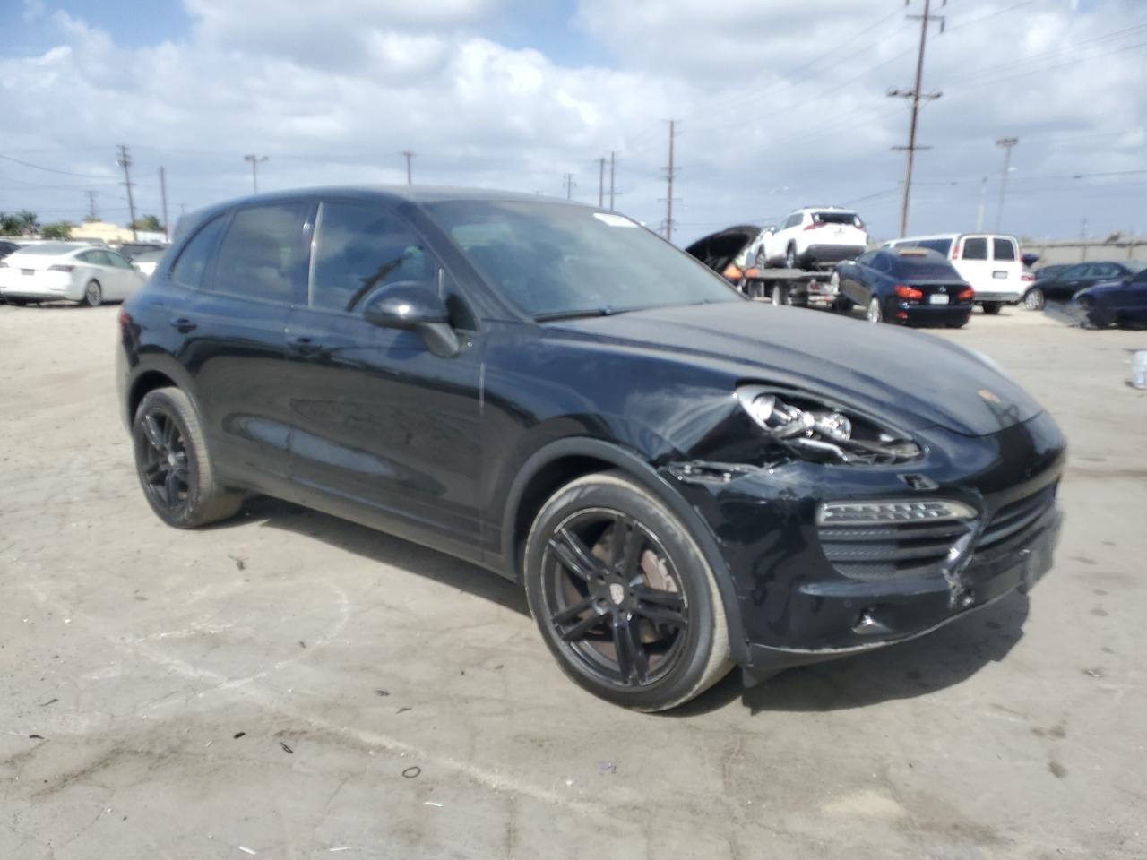 2012 PORSCHE CAYENNE