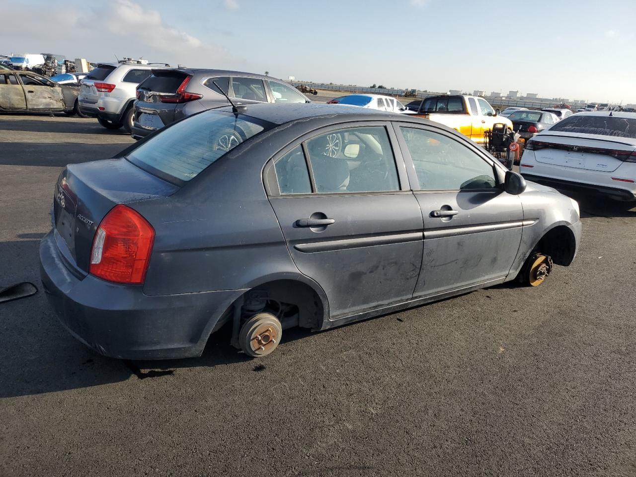 2010 HYUNDAI ACCENT