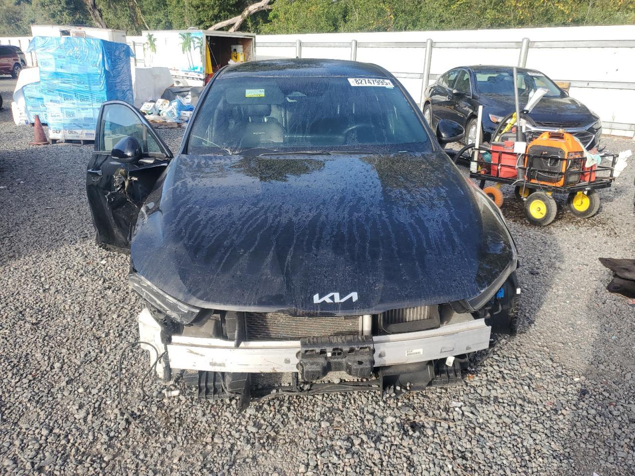 2022 KIA K5