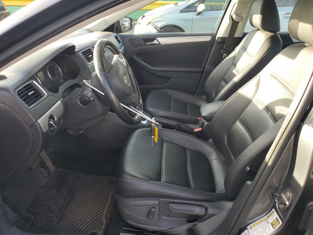2013 VOLKSWAGEN JETTA