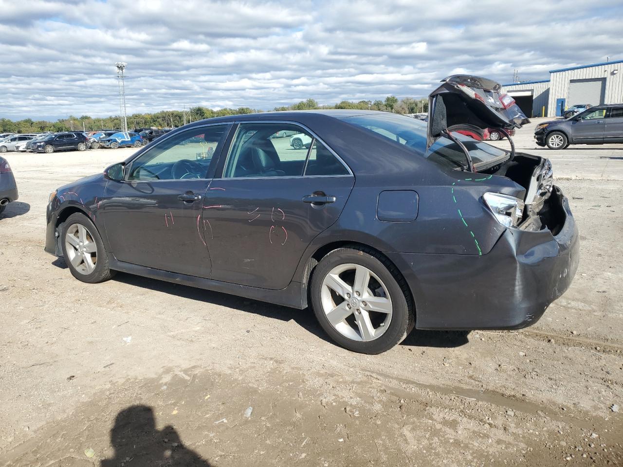2014 TOYOTA CAMRY