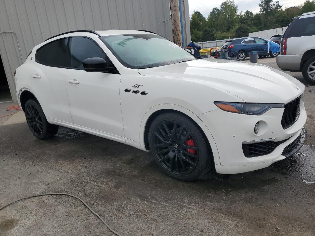2022 MASERATI Levante