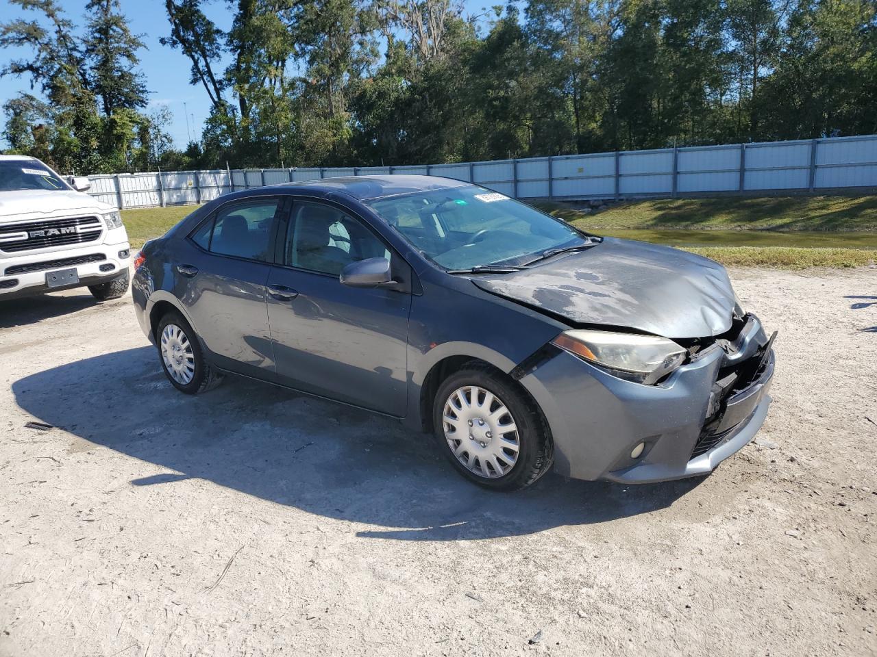 2015 TOYOTA COROLLA