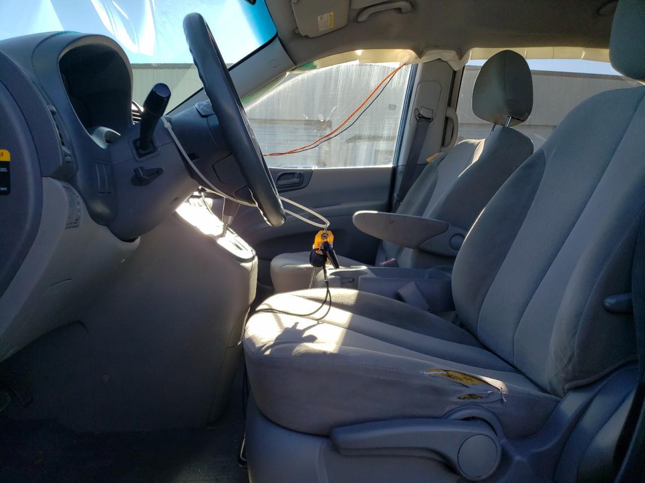2009 KIA SEDONA