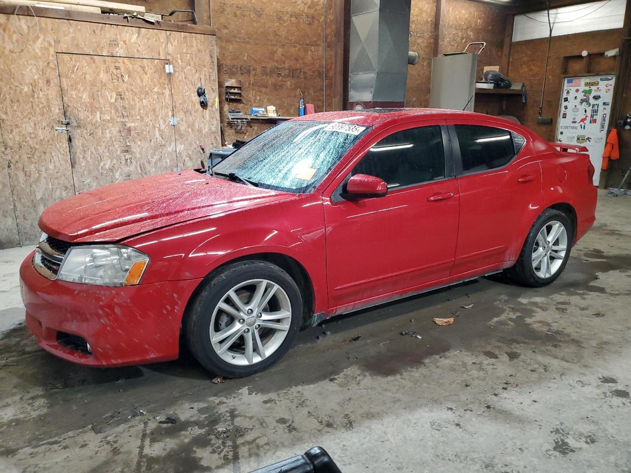 2013 DODGE Avenger