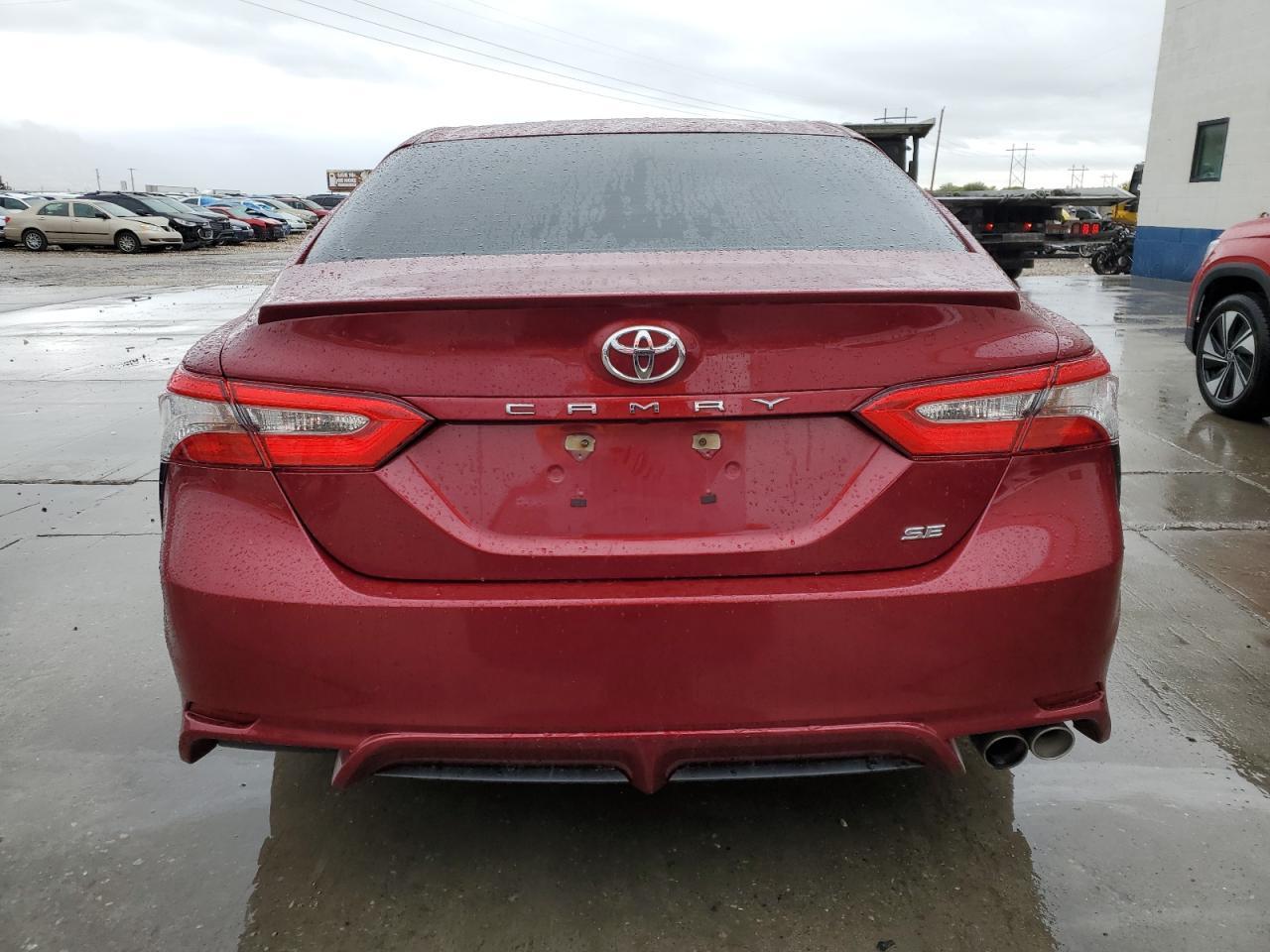 2018 TOYOTA CAMRY