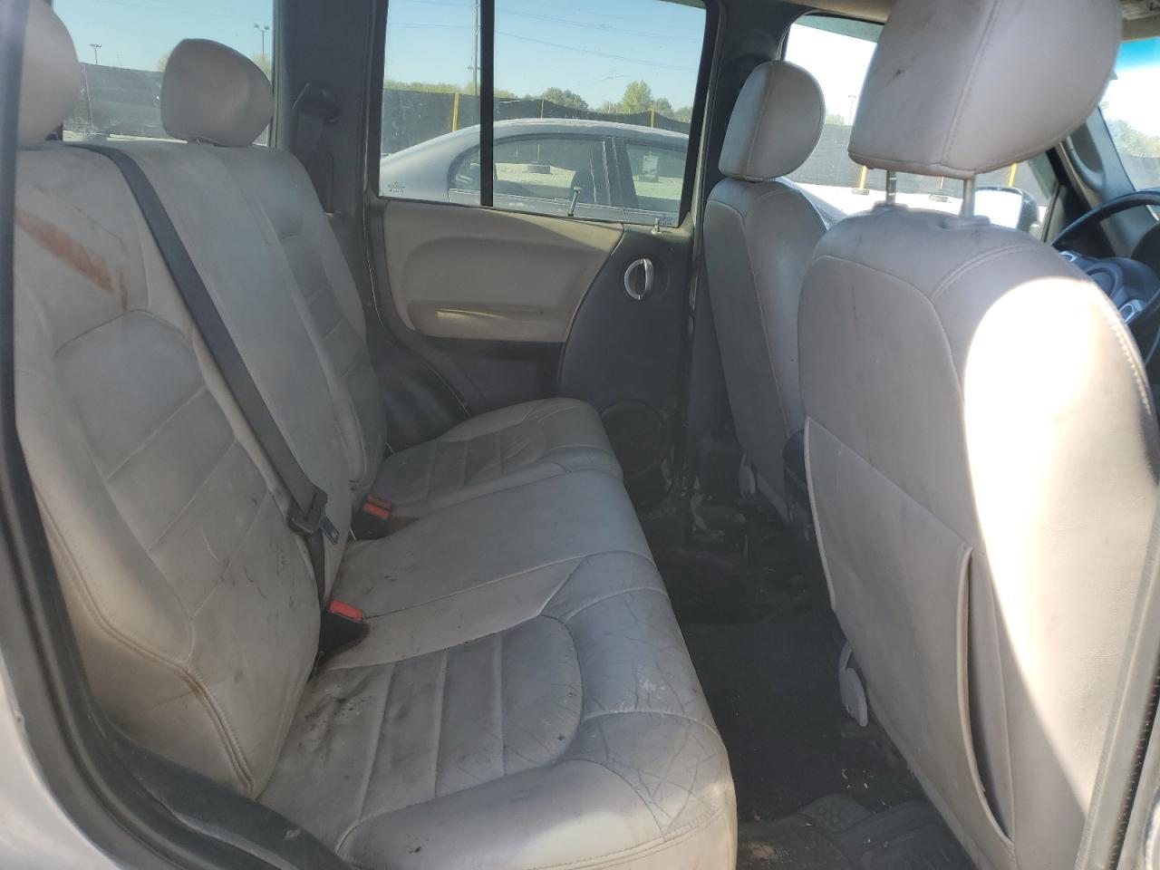 2004 JEEP Liberty