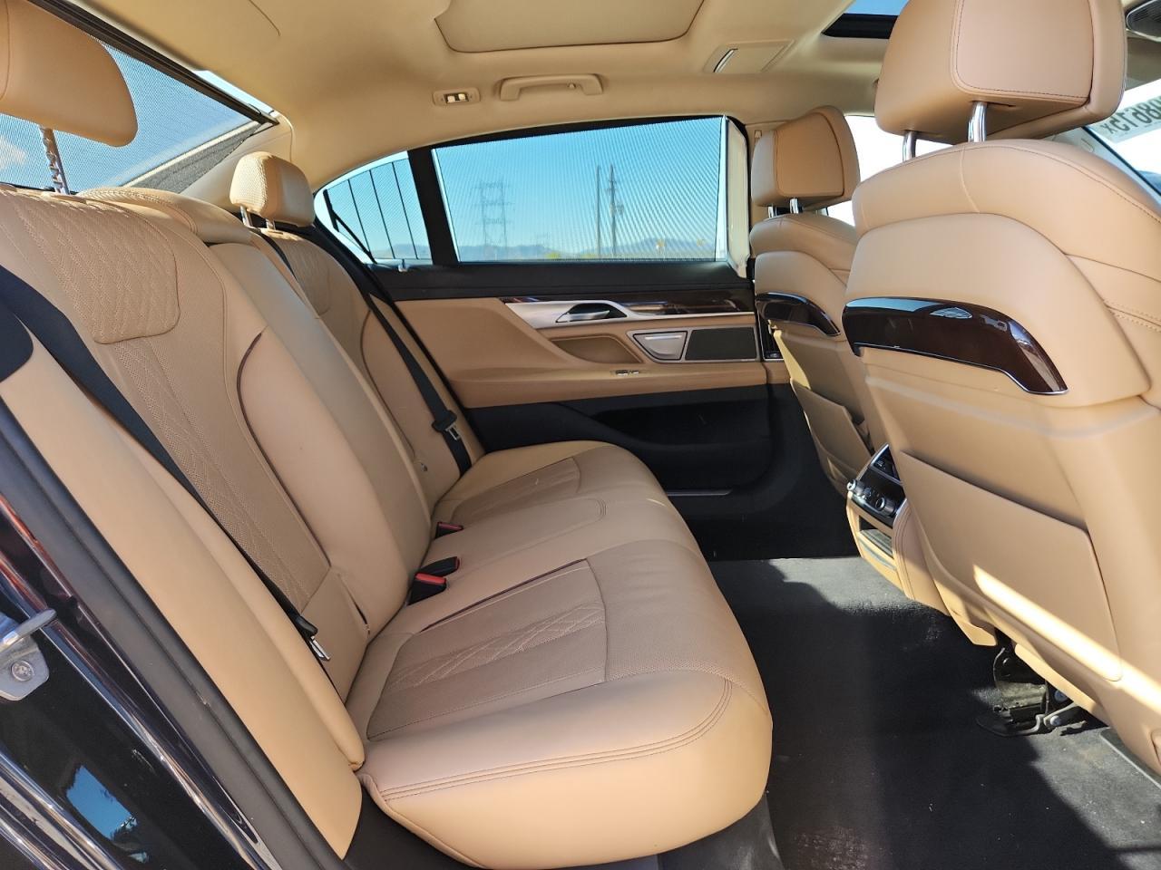 2016 BMW 7 series