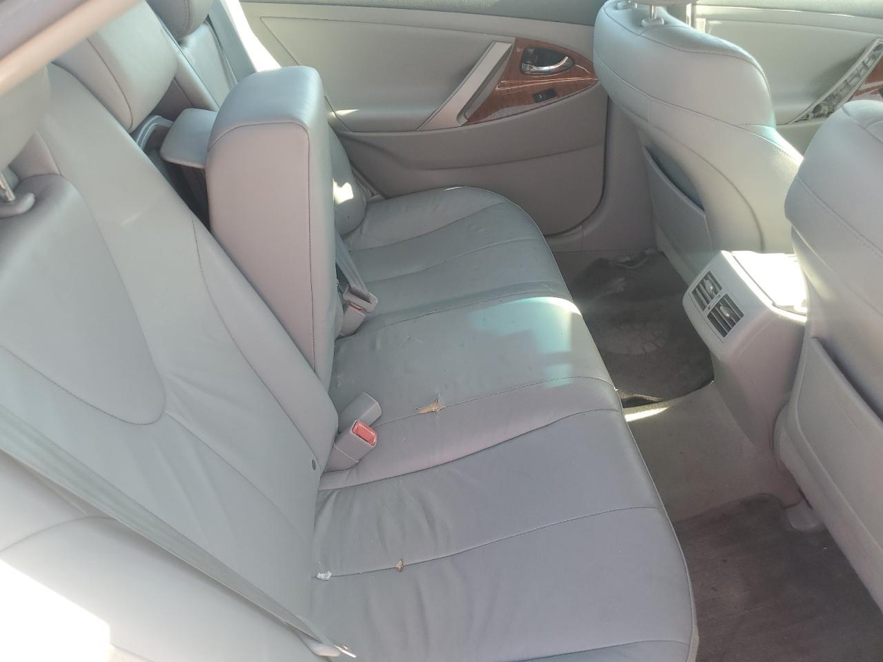 2010 TOYOTA CAMRY
