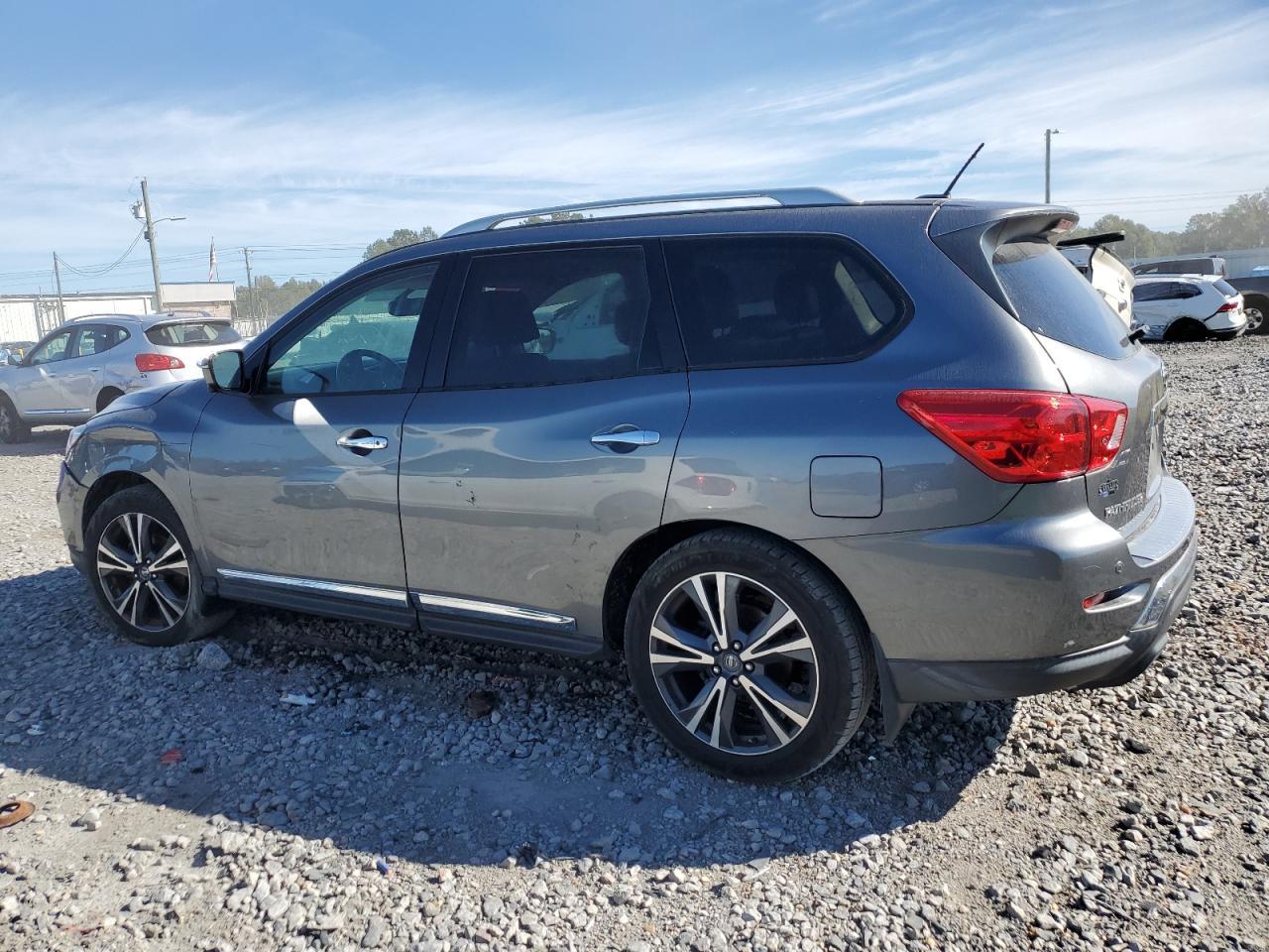 2018 NISSAN PATHFINDER