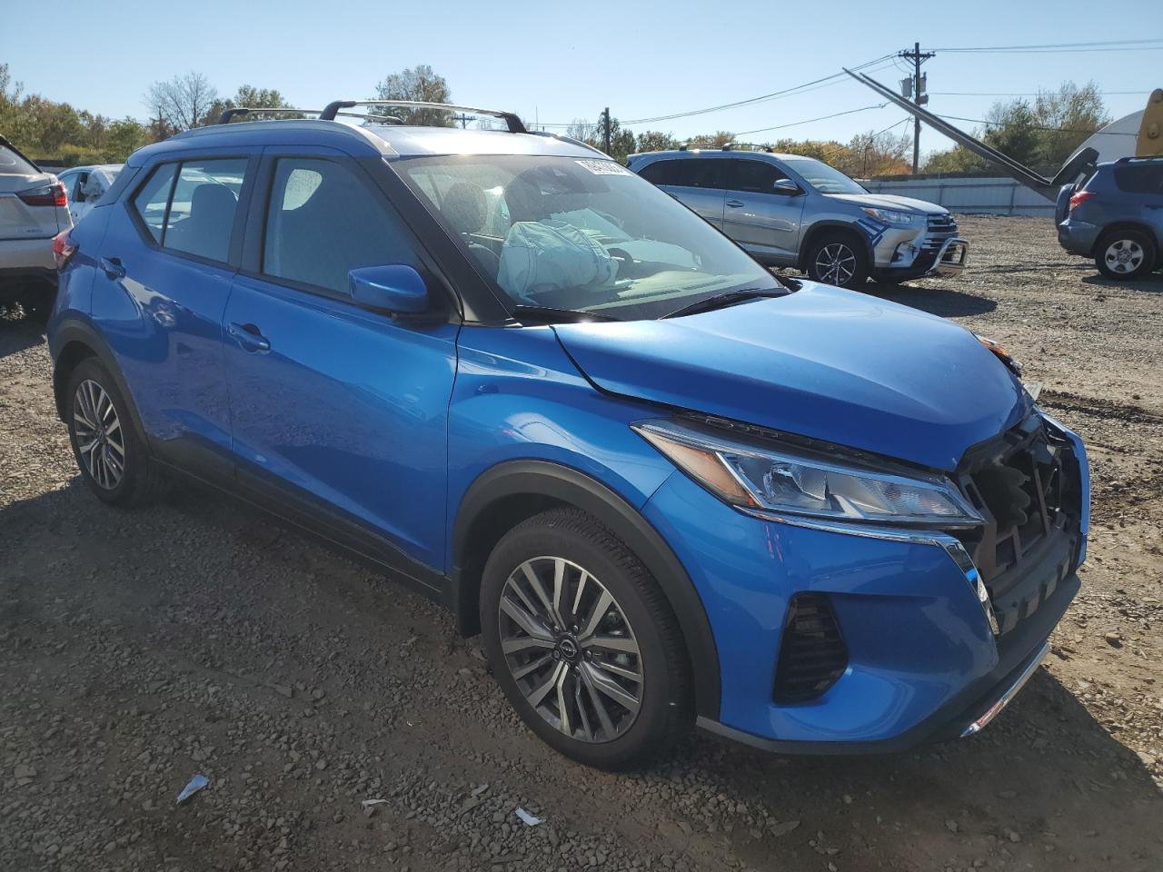 2024 NISSAN KICKS