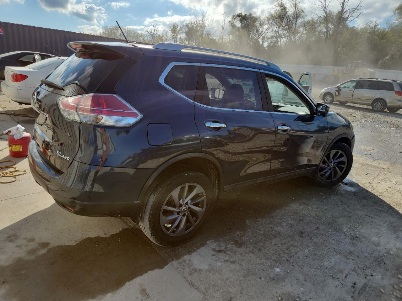 2016 NISSAN ROGUE
