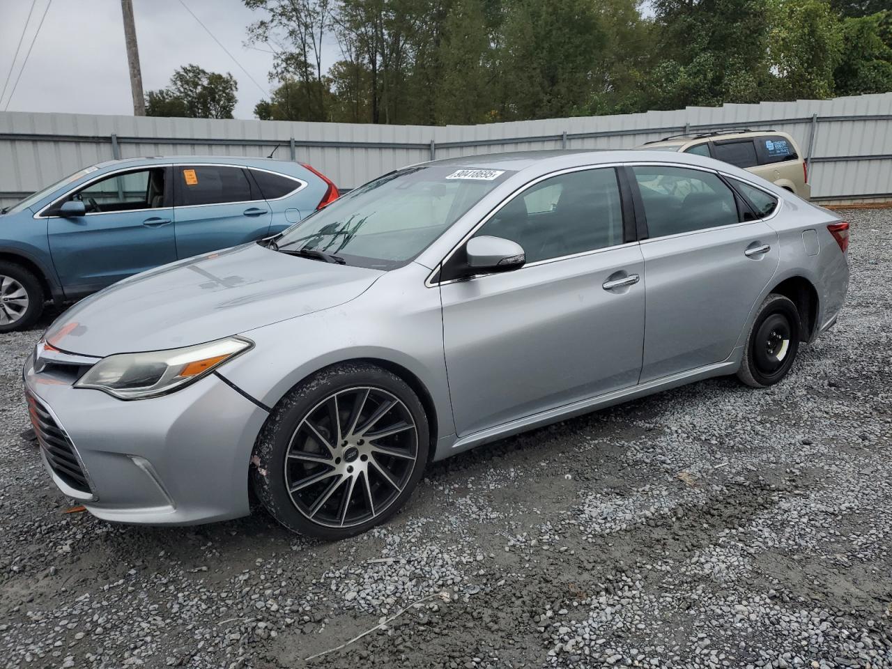 2018 TOYOTA Avalon