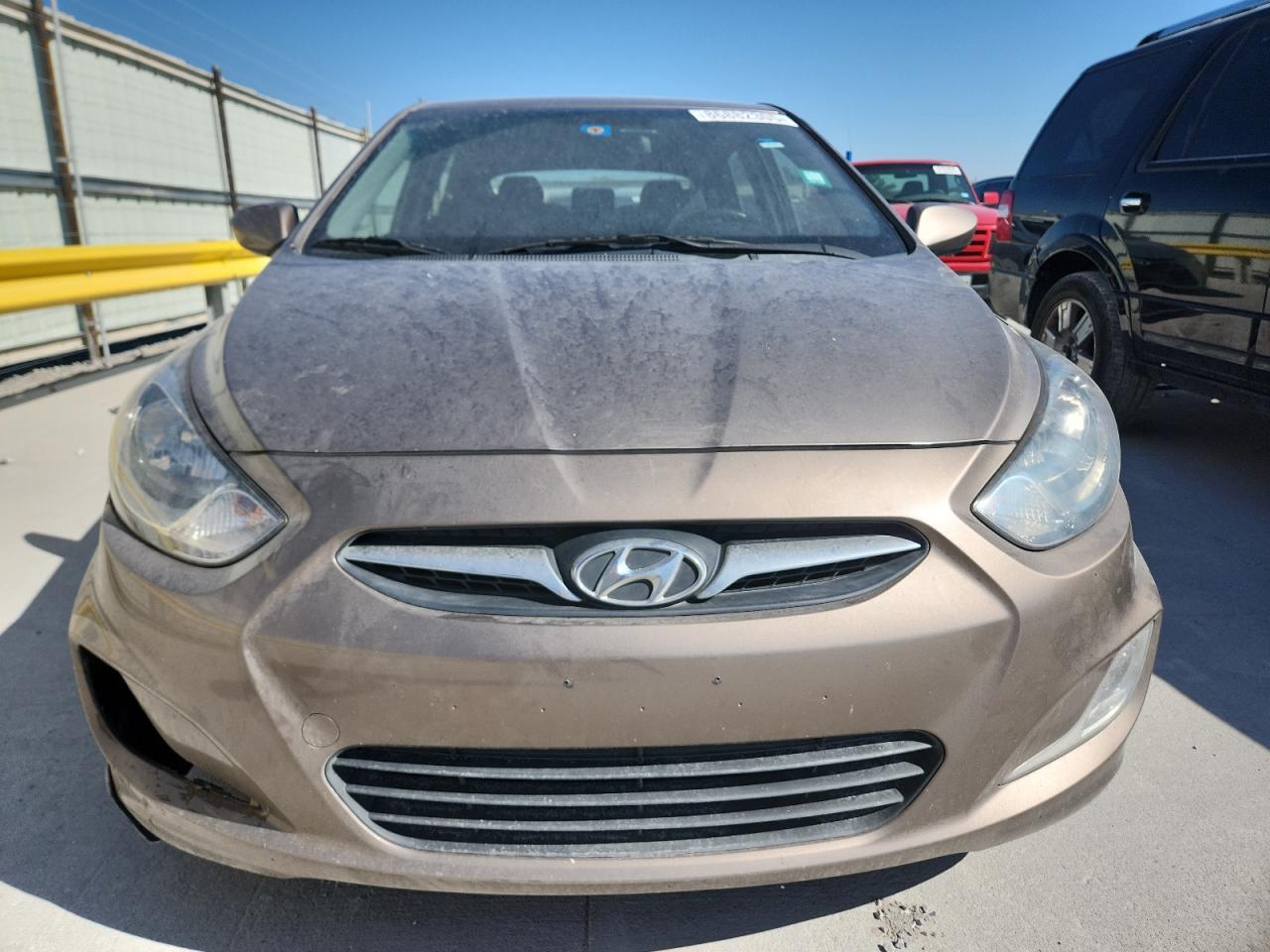 2012 HYUNDAI ACCENT