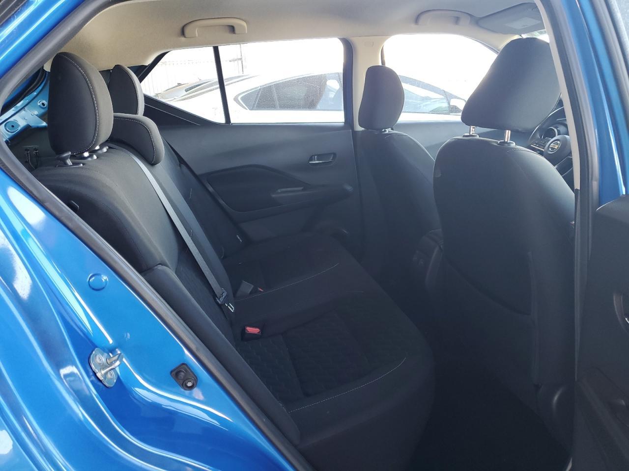 2021 NISSAN KICKS