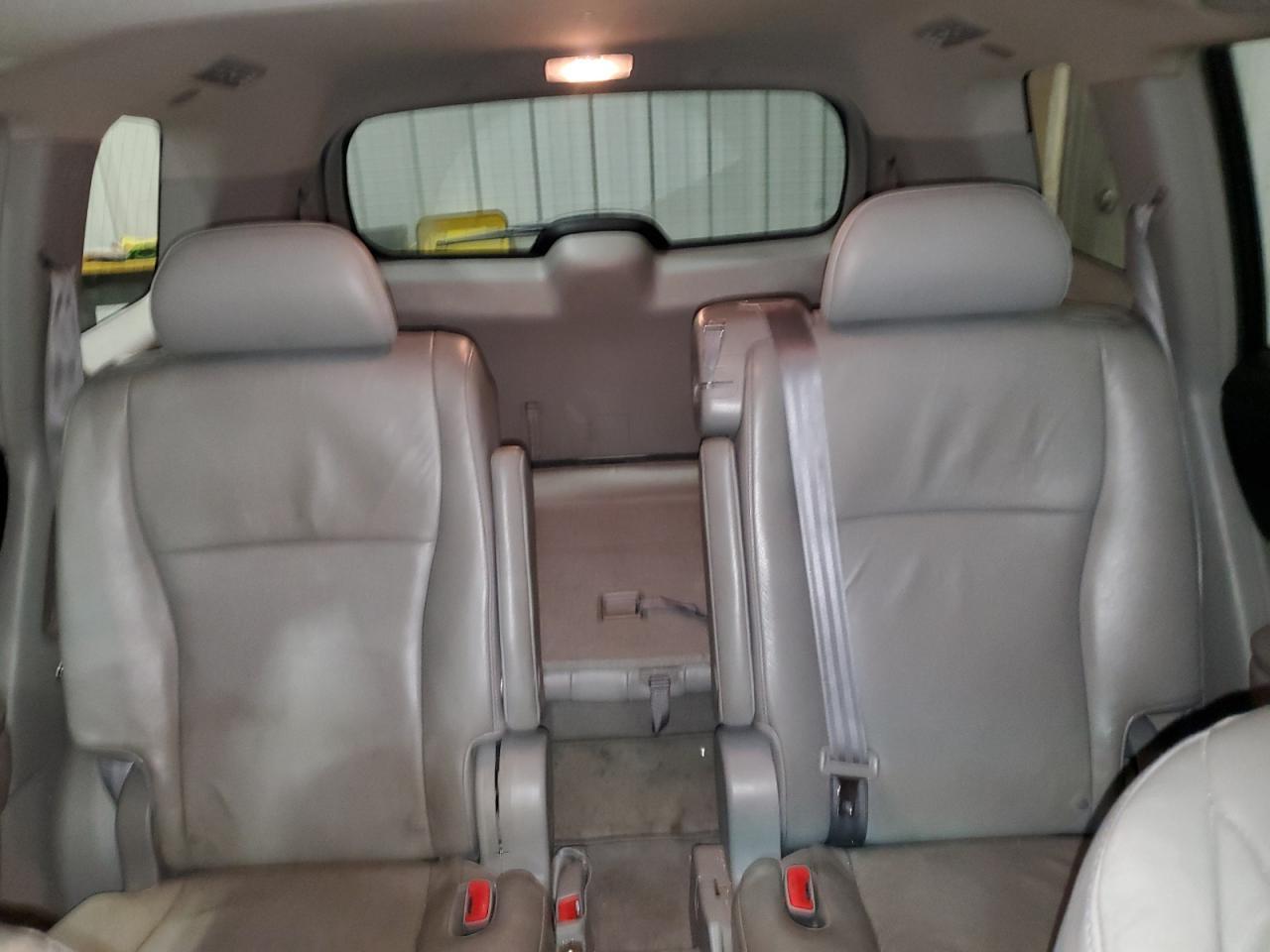 2010 TOYOTA HIGHLANDER
