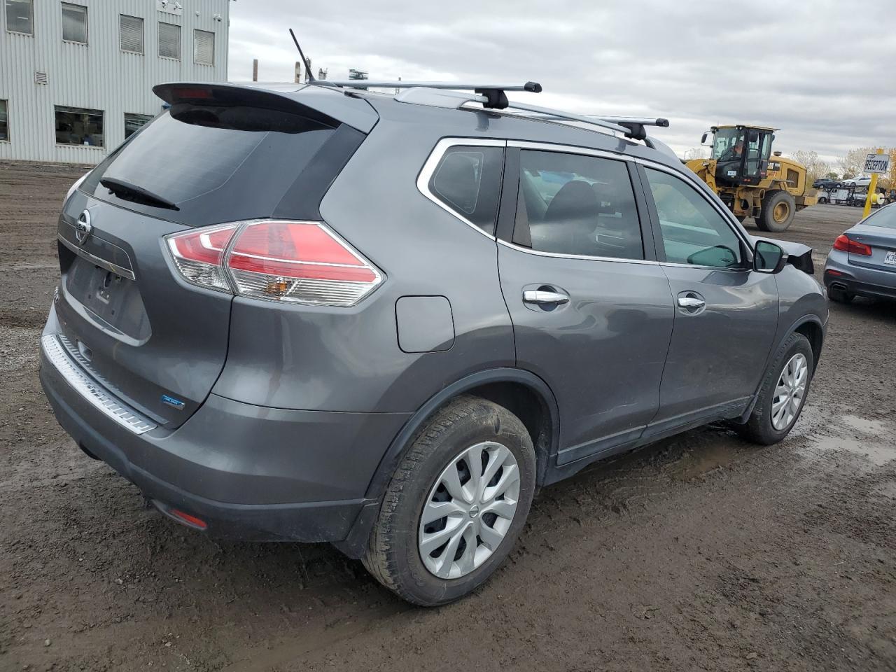 2015 NISSAN ROGUE