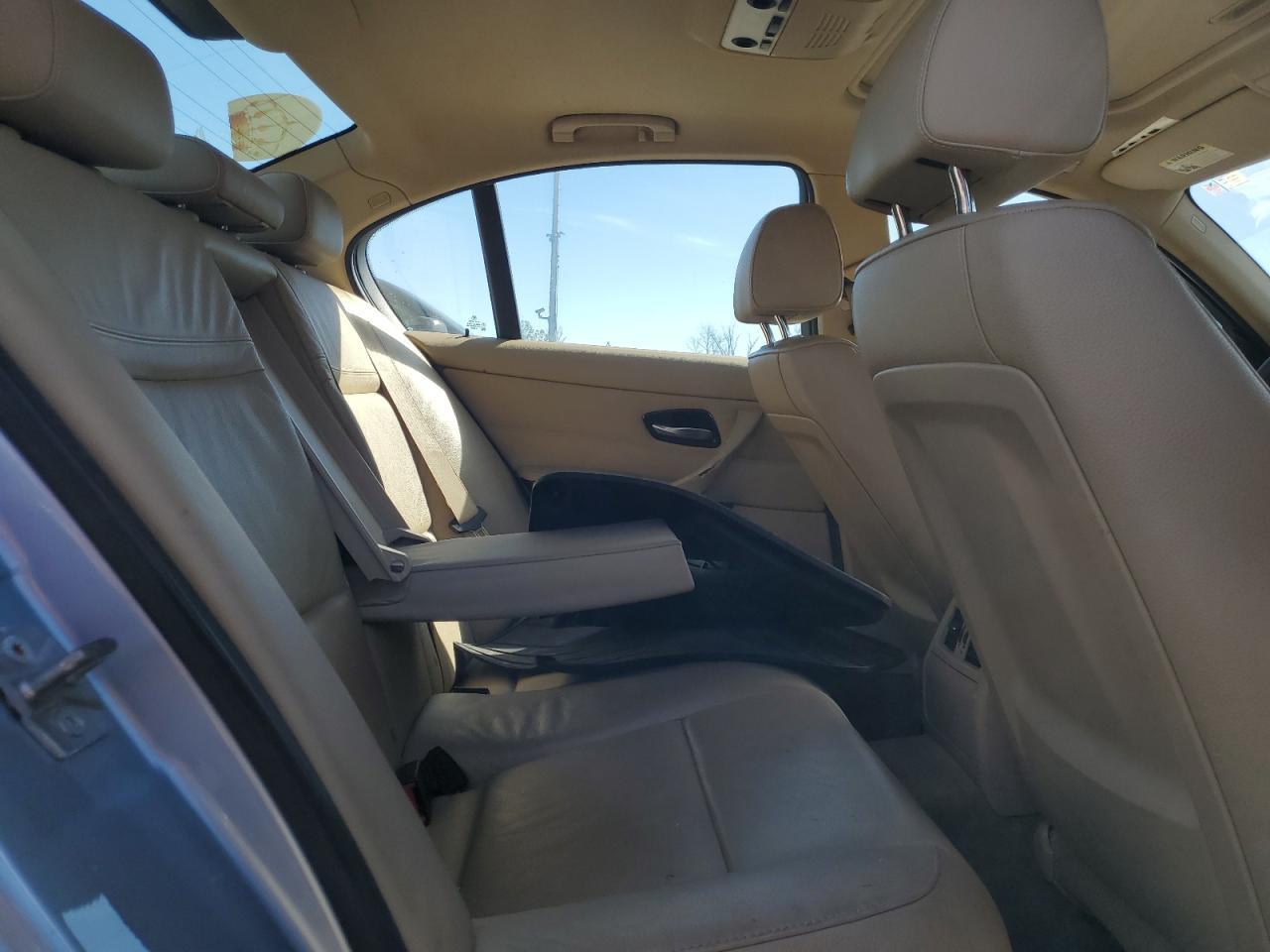 2011 BMW 3 SERIES