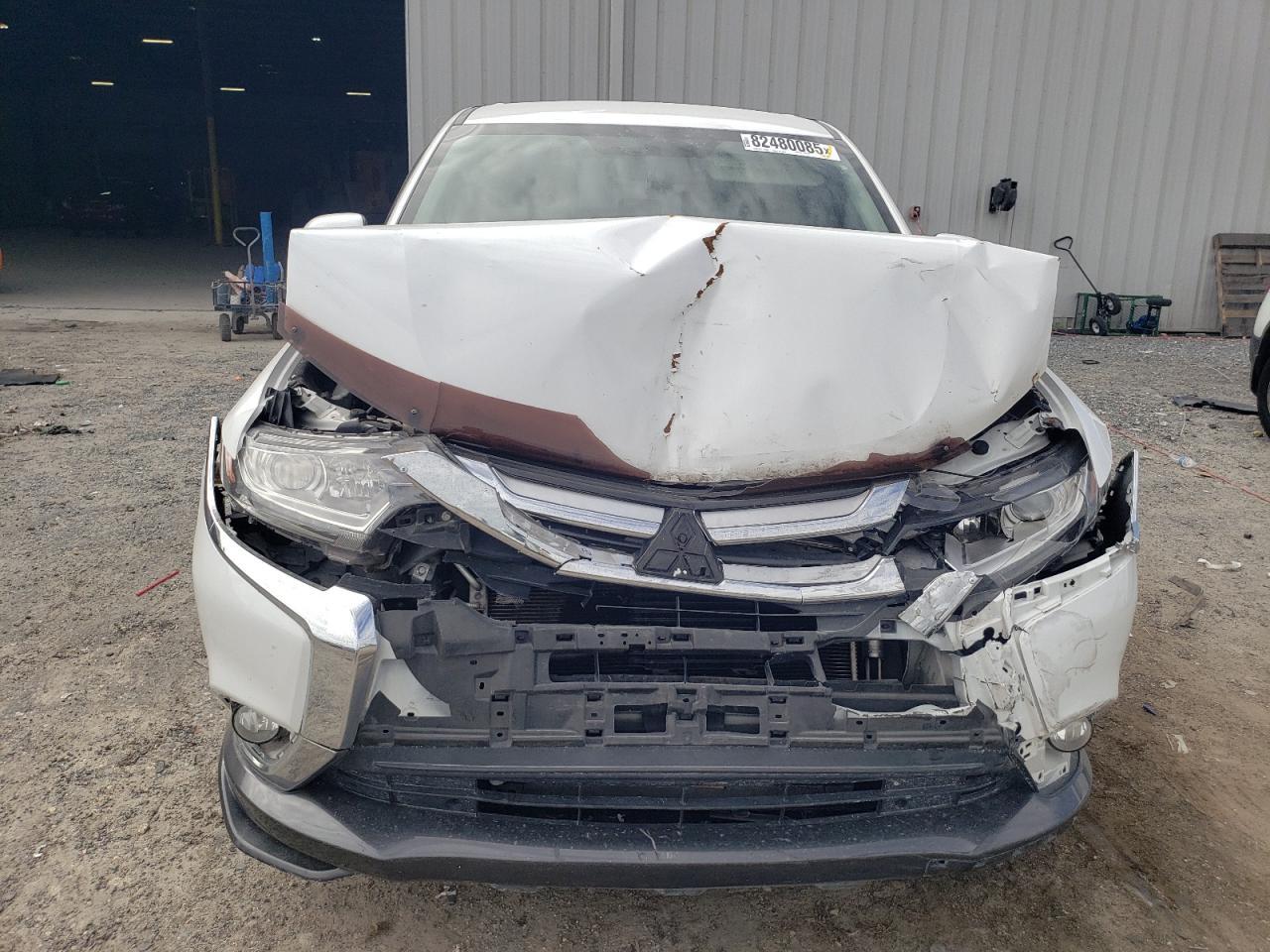 2016 MITSUBISHI outlander