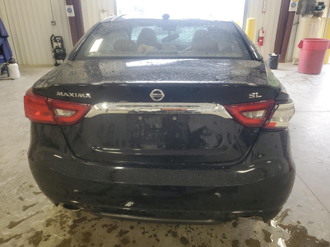 2018 NISSAN Maxima