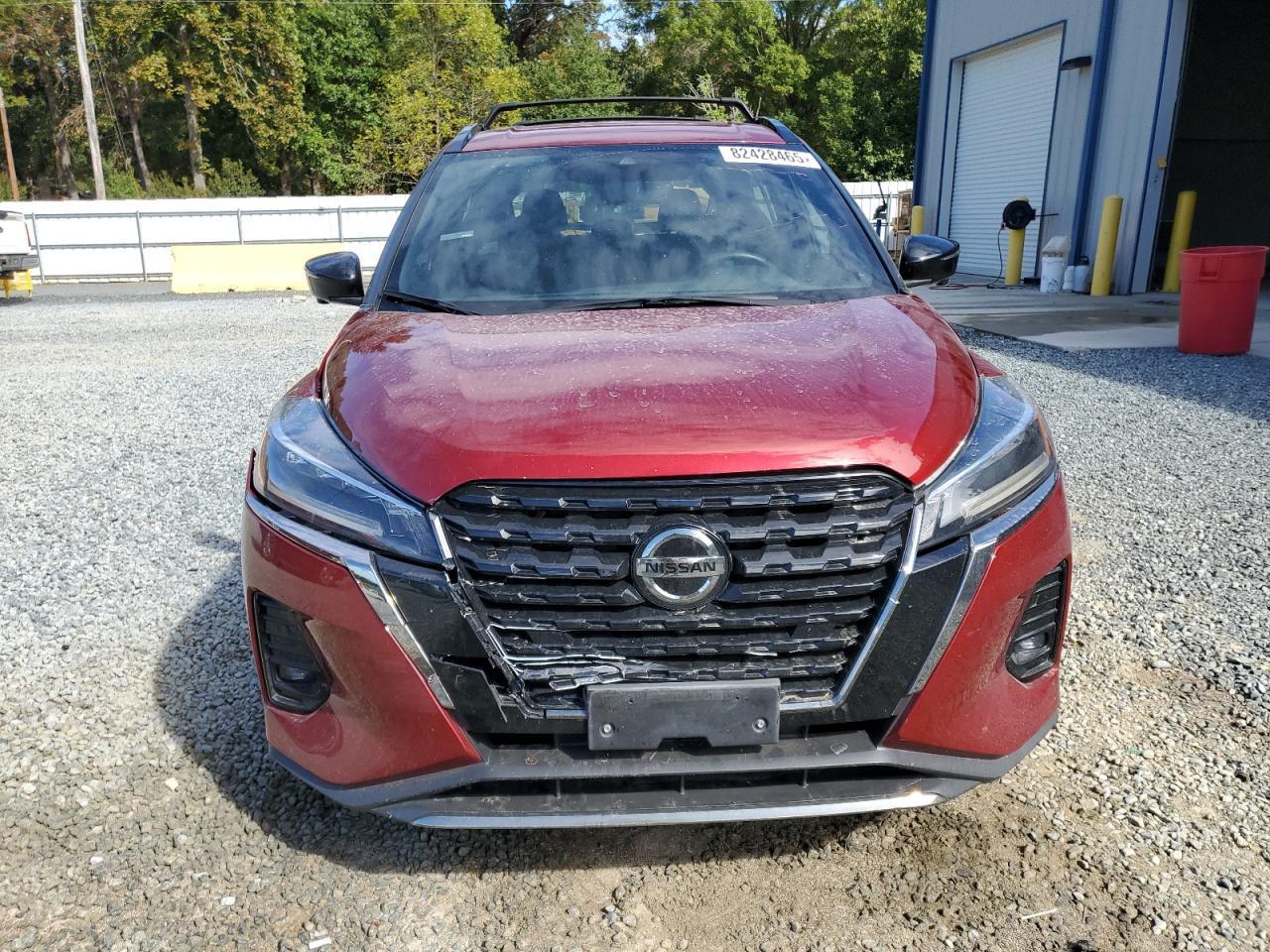2021 NISSAN KICKS