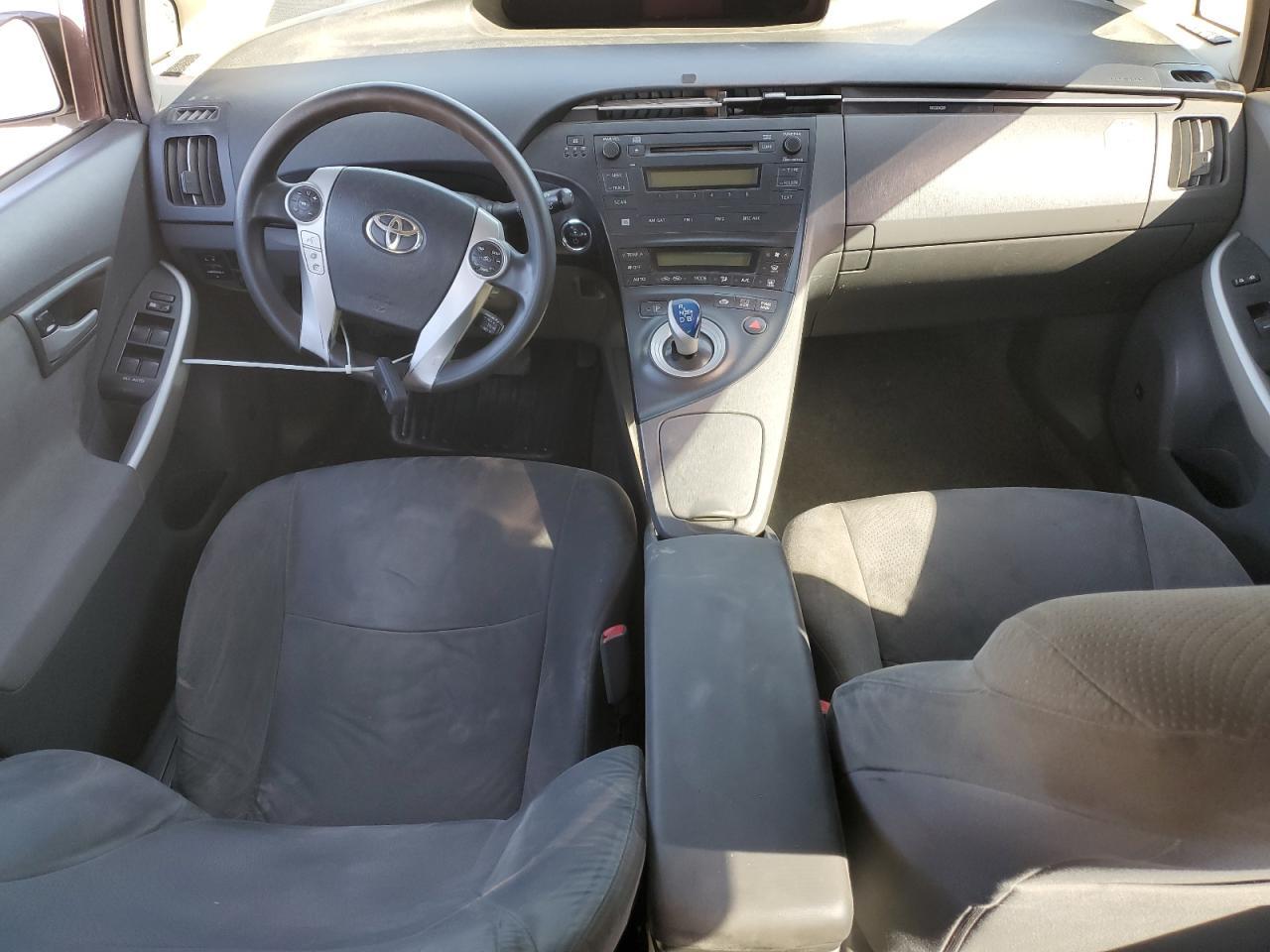 2011 TOYOTA PRIUS