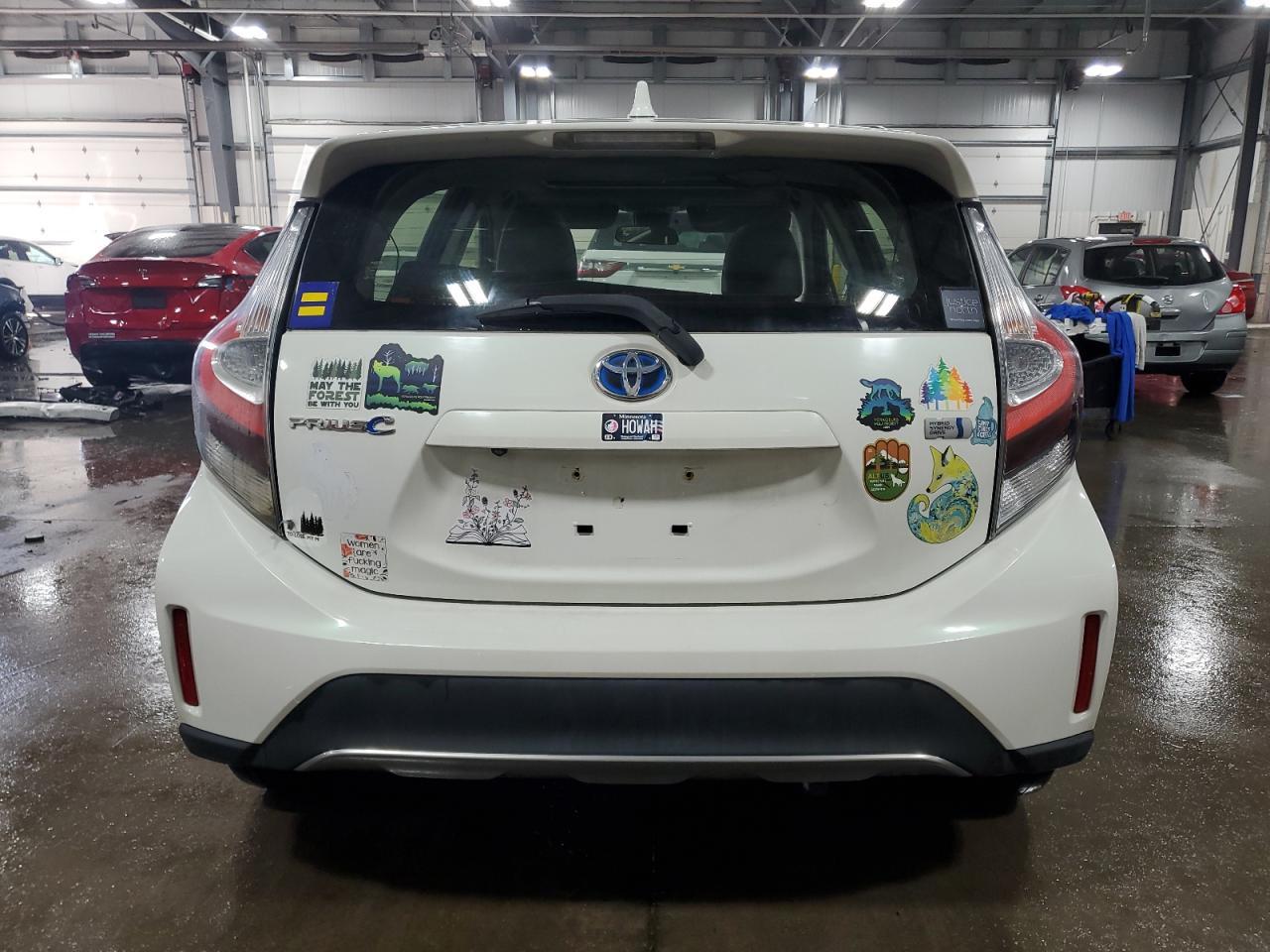 2018 TOYOTA Prius c