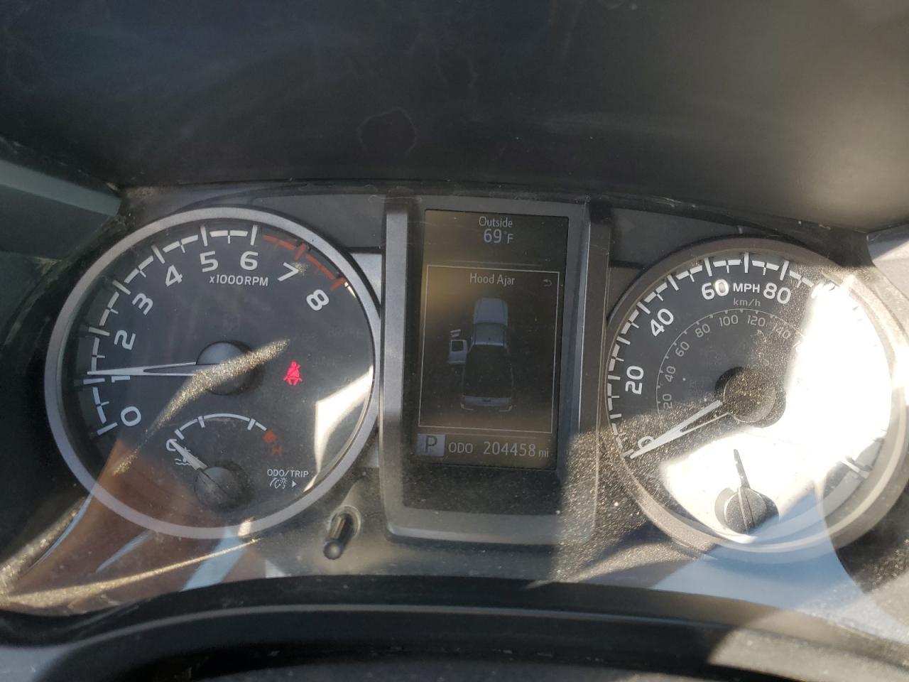 2017 TOYOTA TACOMA