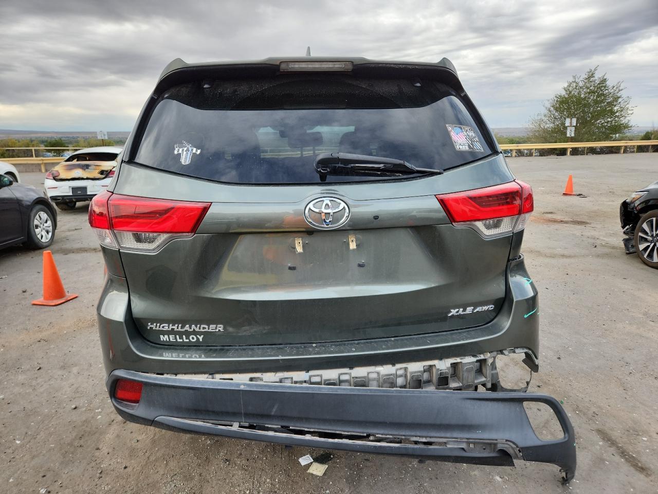 2017 TOYOTA HIGHLANDER