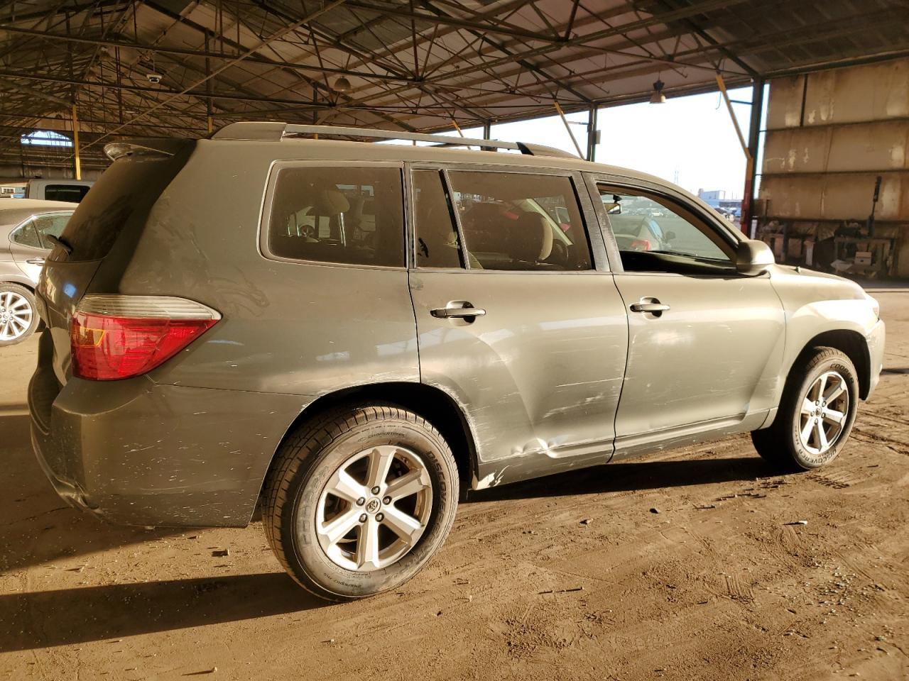 2010 TOYOTA HIGHLANDER