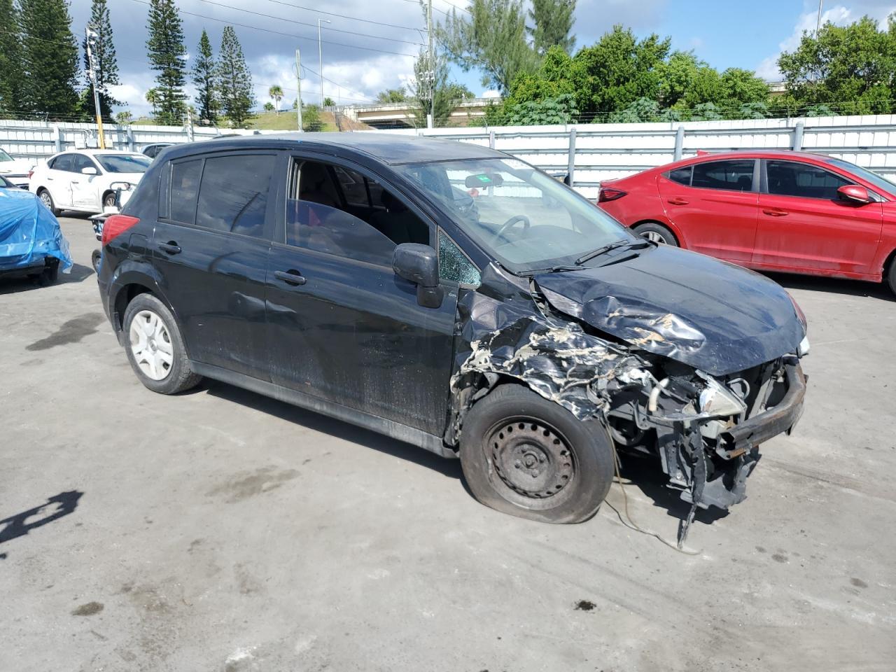 2012 NISSAN VERSA