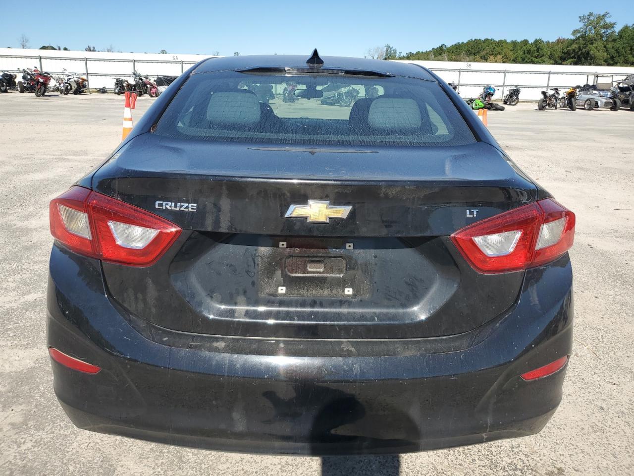 2018 CHEVROLET CRUZE