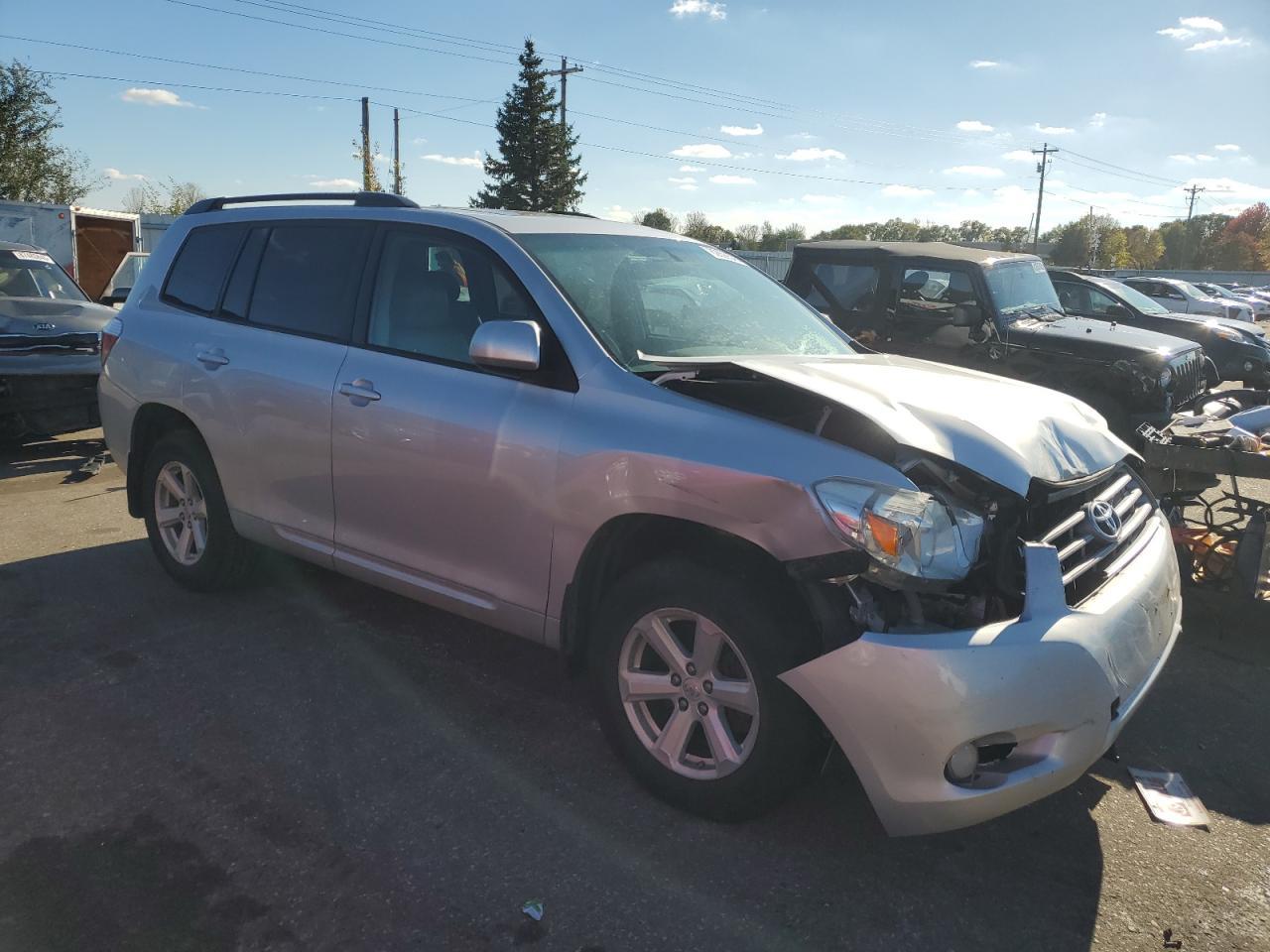 2010 TOYOTA HIGHLANDER