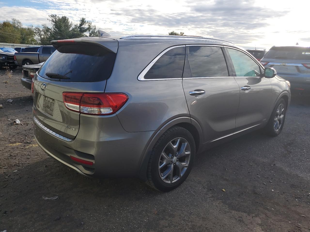 2016 KIA SORENTO