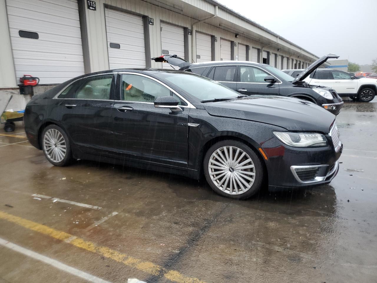 2017 LINCOLN MKZ