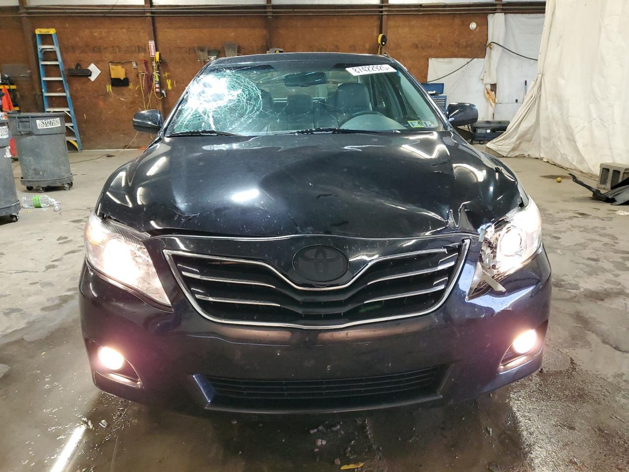 2010 TOYOTA CAMRY
