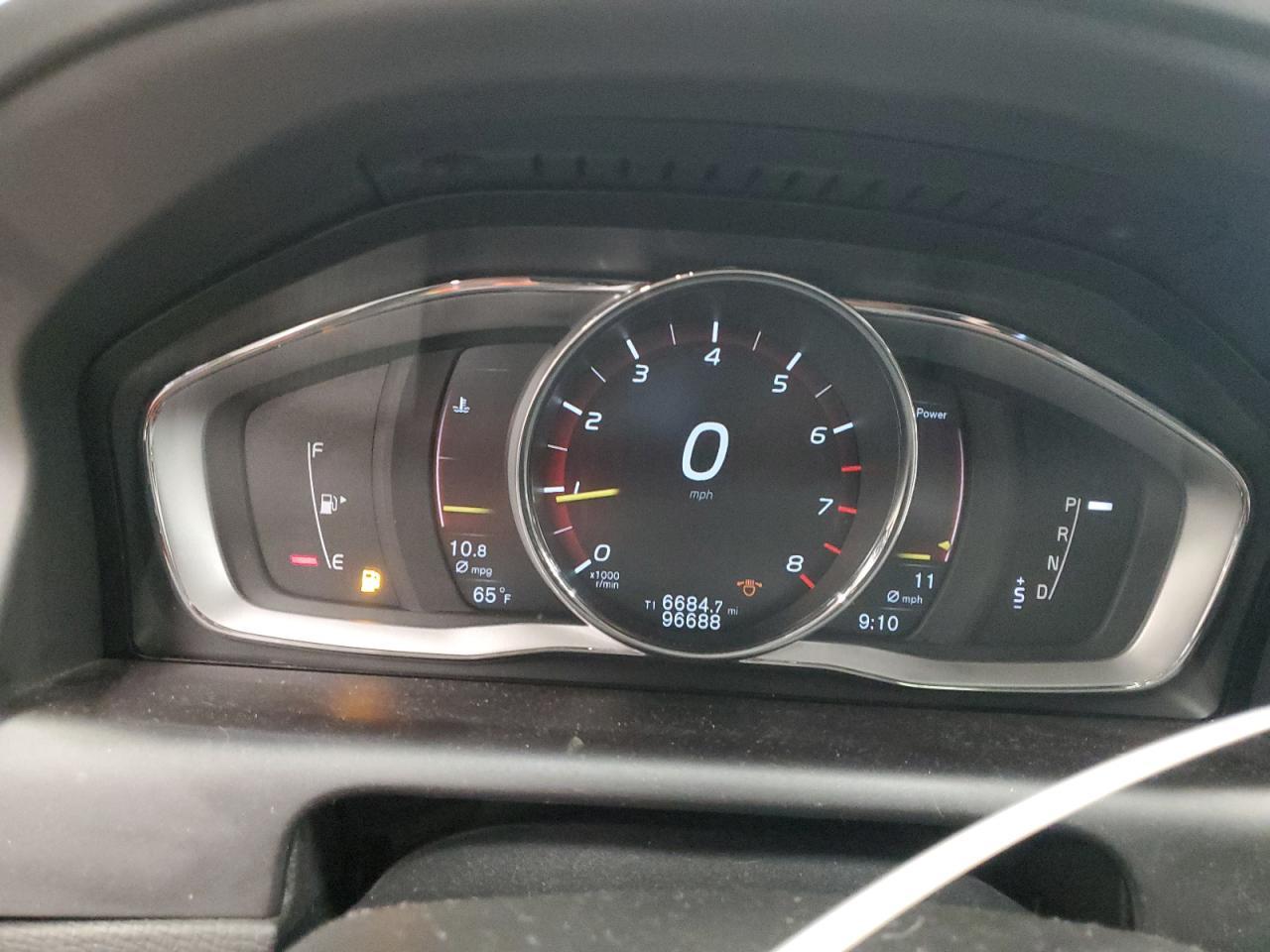 2017 VOLVO XC60